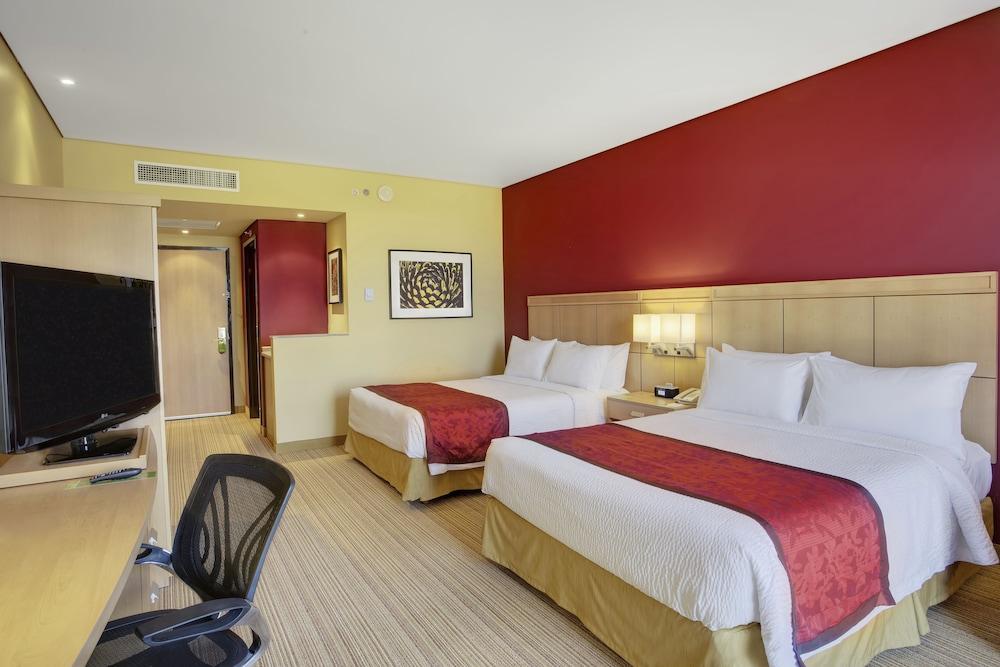 Courtyard By Marriott Leon At The Poliforum Exteriér fotografie