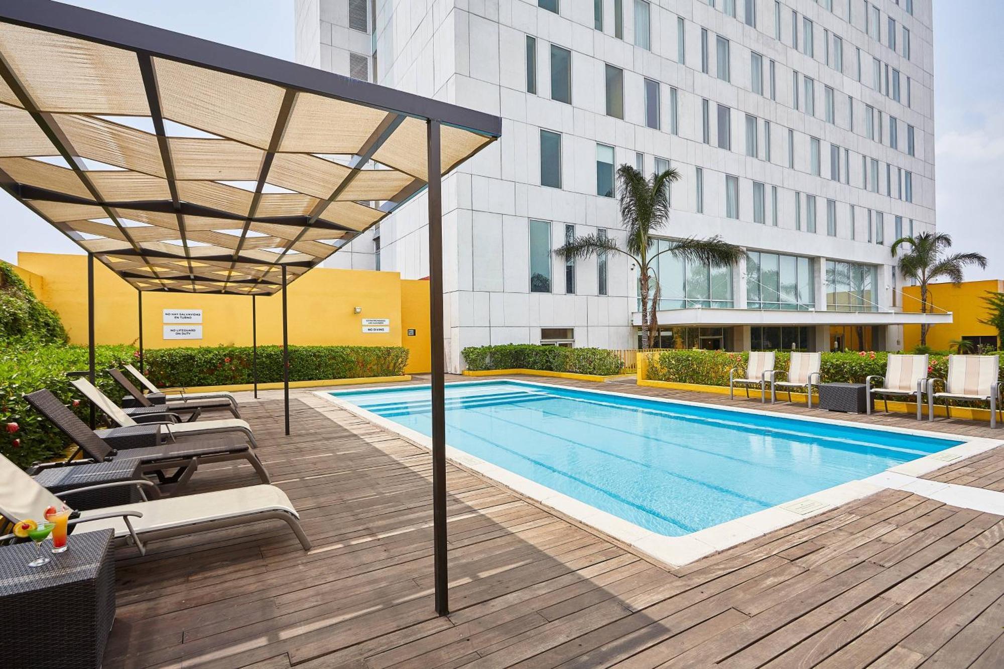 Courtyard By Marriott Leon At The Poliforum Exteriér fotografie