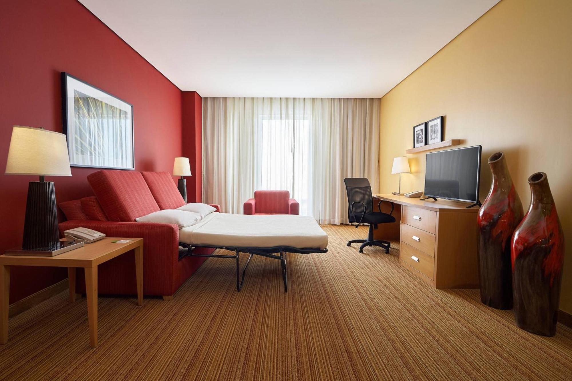 Courtyard By Marriott Leon At The Poliforum Exteriér fotografie