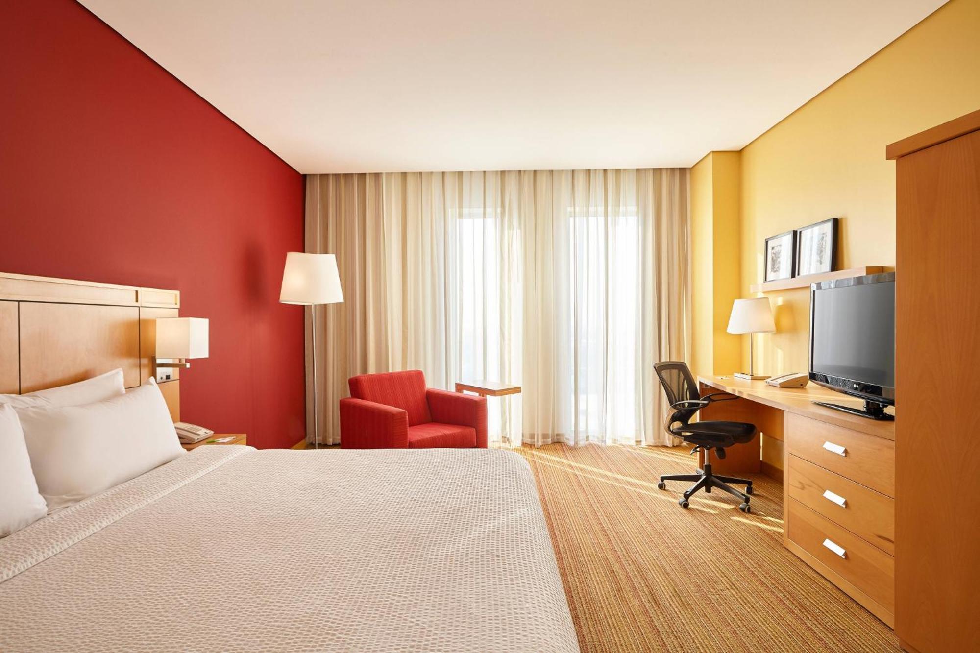 Courtyard By Marriott Leon At The Poliforum Exteriér fotografie